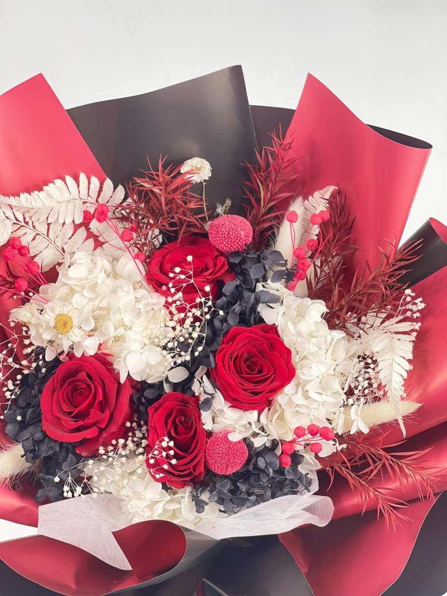 Kurenai - Red Roses Preserved Flower Bouquet - Flowers - Preserved Flowers & Fresh Flower Florist Gift Store