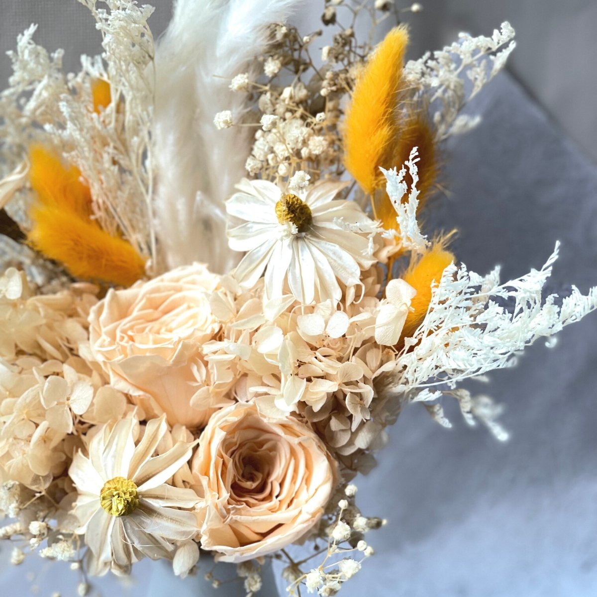 Kiko - きこ Preserved Flower Arrangement - Flower - Cream きこ - Preserved Flowers & Fresh Flower Florist Gift Store